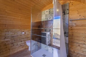 Shower, hair dryer - “Pink Pod” Cabin in Saint-André (Saint Andre)