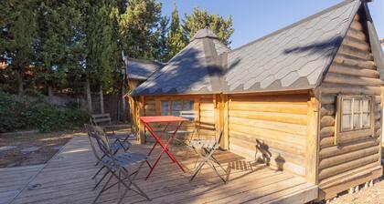Chalet "Kota Crème Catalane" with Mountain View, Wi-Fi, and Air Conditioning