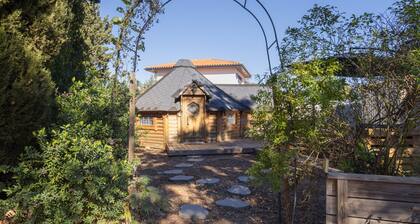 Chalet "Kota Crème Catalane" with Mountain View, Wi-Fi, and Air Conditioning