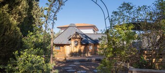 Chalet "Kota Crème Catalane" with Mountain View, Wi-Fi, and Air Conditioning