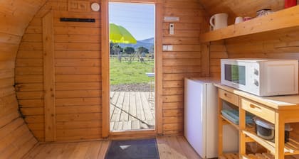Appartement « Barrel Violet » avec vue sur la montagne, Wi-Fi et climatisation