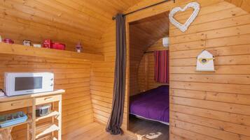 1 camera, Wi-Fi, lenzuola