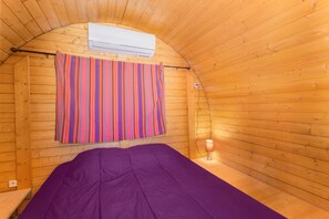 1 室のベッドルーム、WiFi、ベッドシーツ