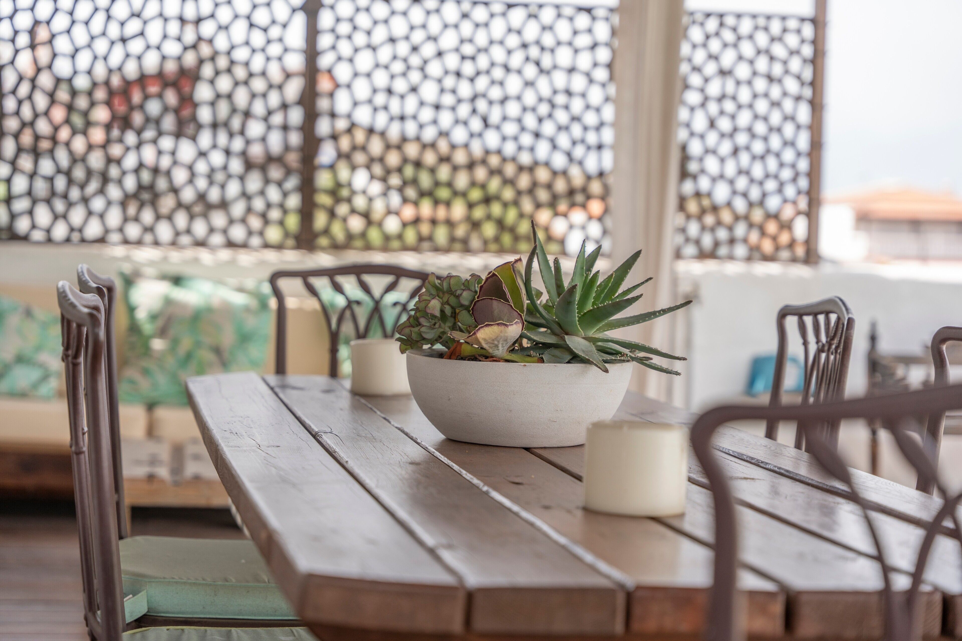 Outdoor dining