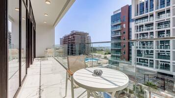 Appartamento Luxury, 2 camere da letto, aria condizionata, vista città | Balcone