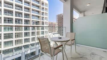 Luxury Studio, 1 Queen Bed, Balcony, City View | View from room