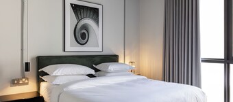 C LIVING 3 - ALMALQA