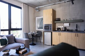 アパートメント 1 ベッドルーム シティビュー | 専用キッチン | 大型冷蔵庫、電子レンジ、オーブン、コンロ