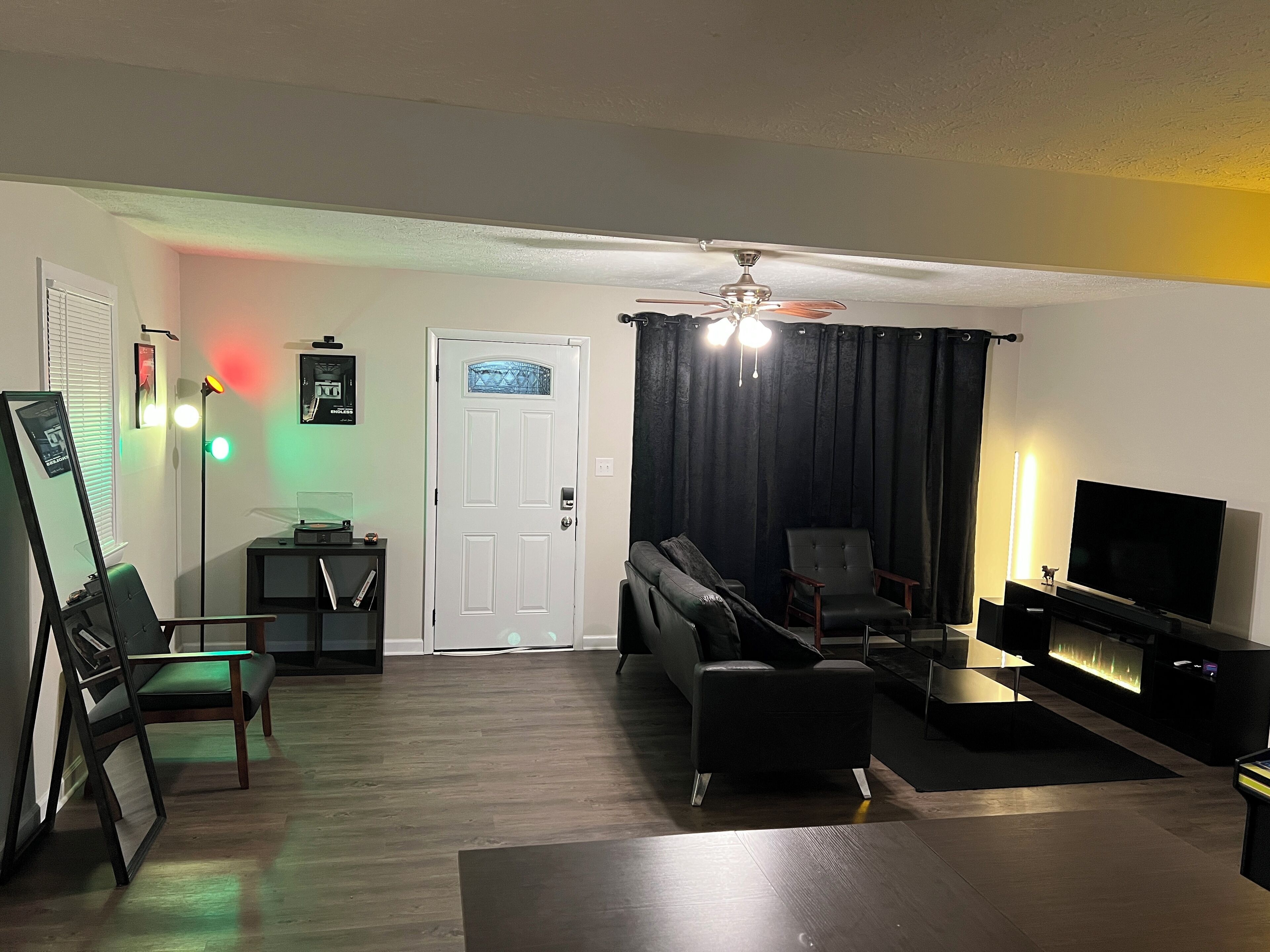 TV connectée, cheminée