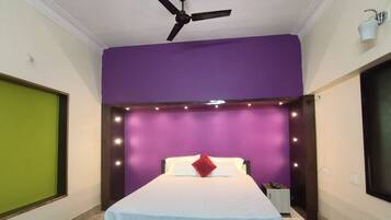 Comfort Double Room | Free WiFi