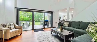 Manor creek Vacation Getaway Navy Family home