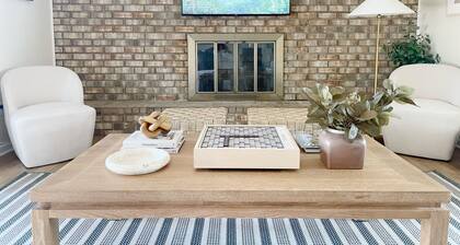 Large Home Sleeps 10 By Beach & City