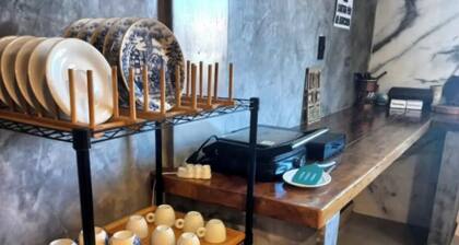 Hut Cabin (unforgettable)