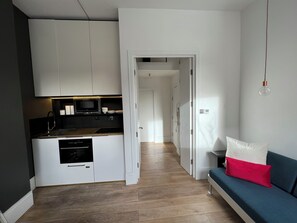 Private kitchen - Queen's Park Small & Perfect (London)