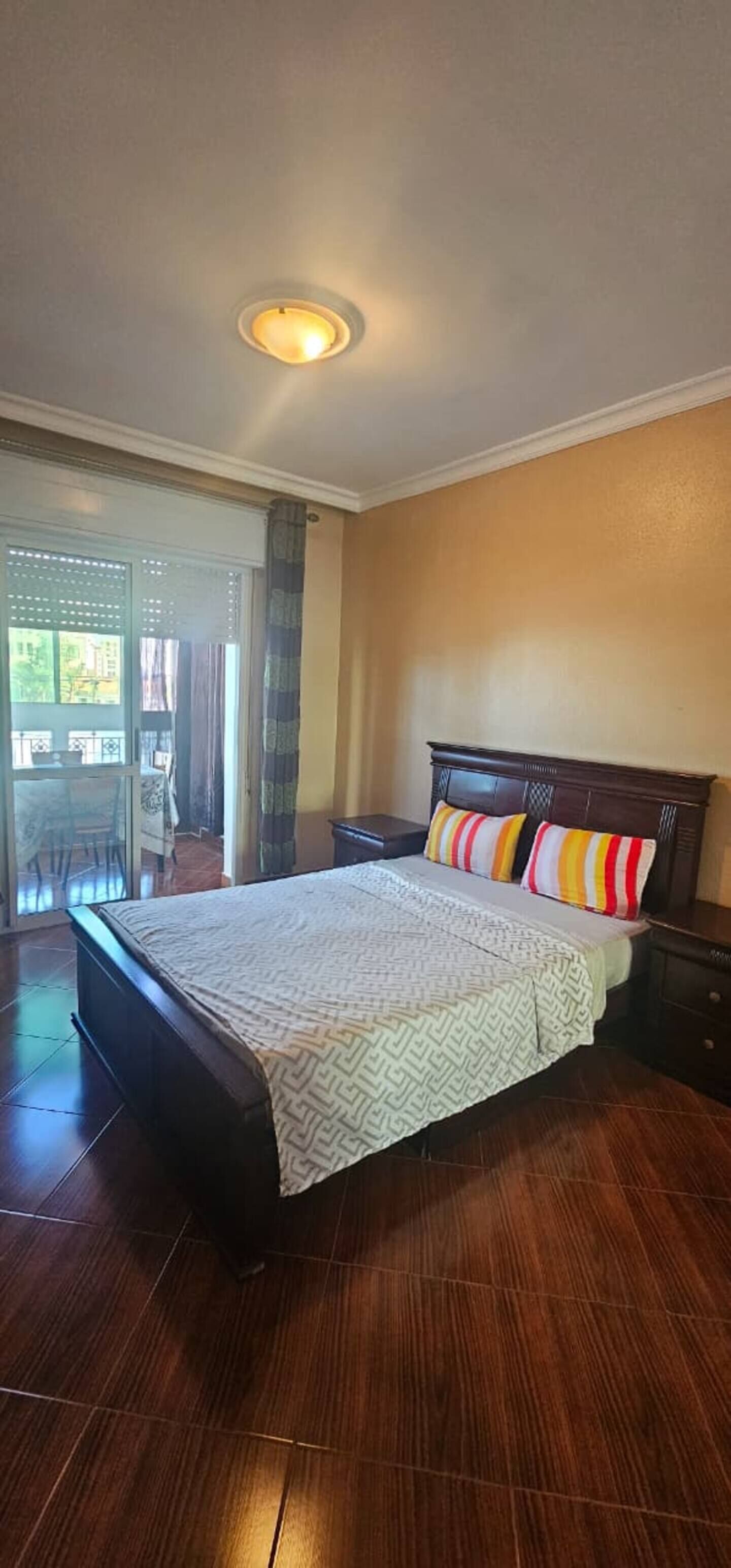 2 makuuhuonetta, Wi-Fi