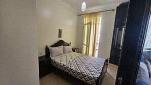 1 camera, ferro/asse da stiro, Wi-Fi