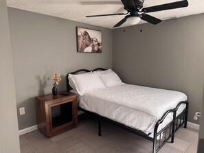 3 bedrooms, in-room safe, free WiFi, bed sheets