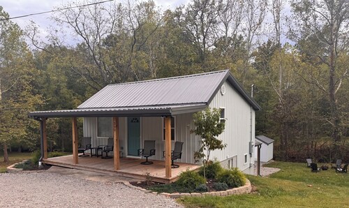 Relax in Nature in a Modern Country Retreat with a Fire Pit and Full Amenities