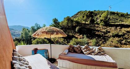 Charming 4-bedroom Farmhouse in the Serene Andalusian Mountains of Oria