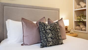 Didekorasi berbeda-beda dan dilengkapi dengan perabotan berbeda-beda