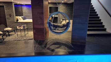 Deluxe Suite | Free WiFi