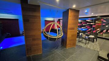 Deluxe Suite | Free WiFi