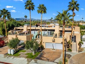 Exterior - Hollywood Cinema Masterpiece (Palm Springs)