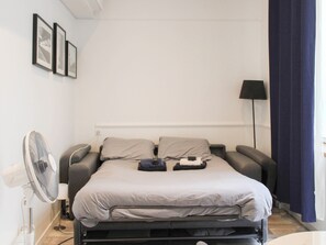 Iron/ironing board, WiFi, bed sheets - Near the Eiffel Tower – Studio (Paris)