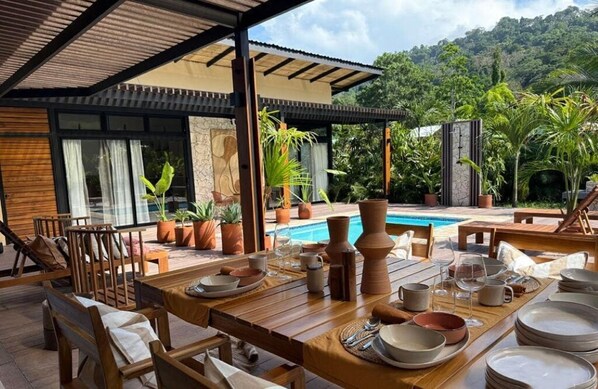 Outdoor dining