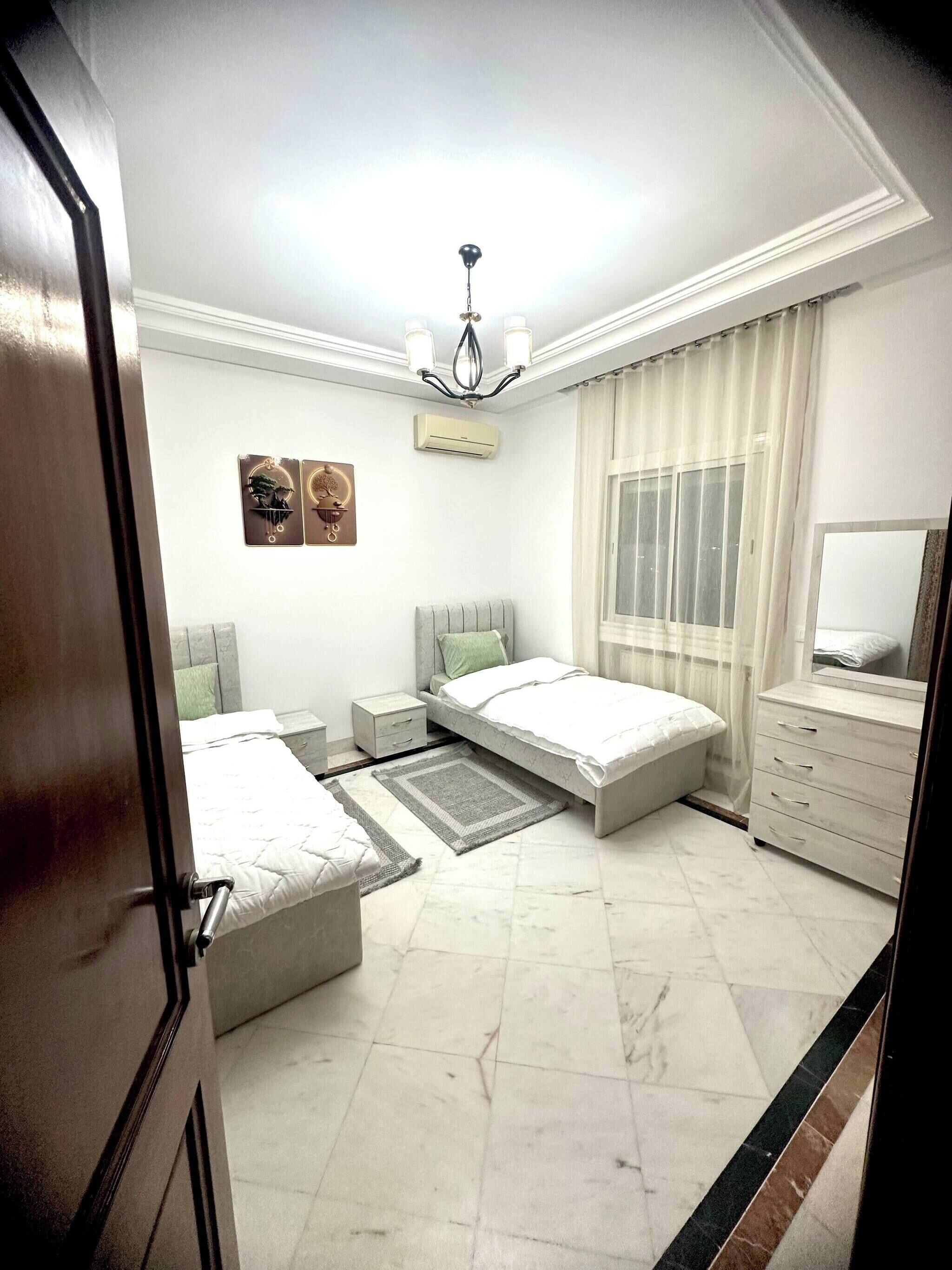 Apartment, 3 Bedrooms, Accessible, Smoking | 3 bedrooms