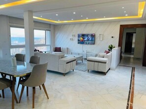 Leilighet, 3 soverom, tilgjengelighetstilpasset, røyk | Lounge