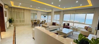 Luxury Stay With Panoramic Sea Views, Tourist Zone
