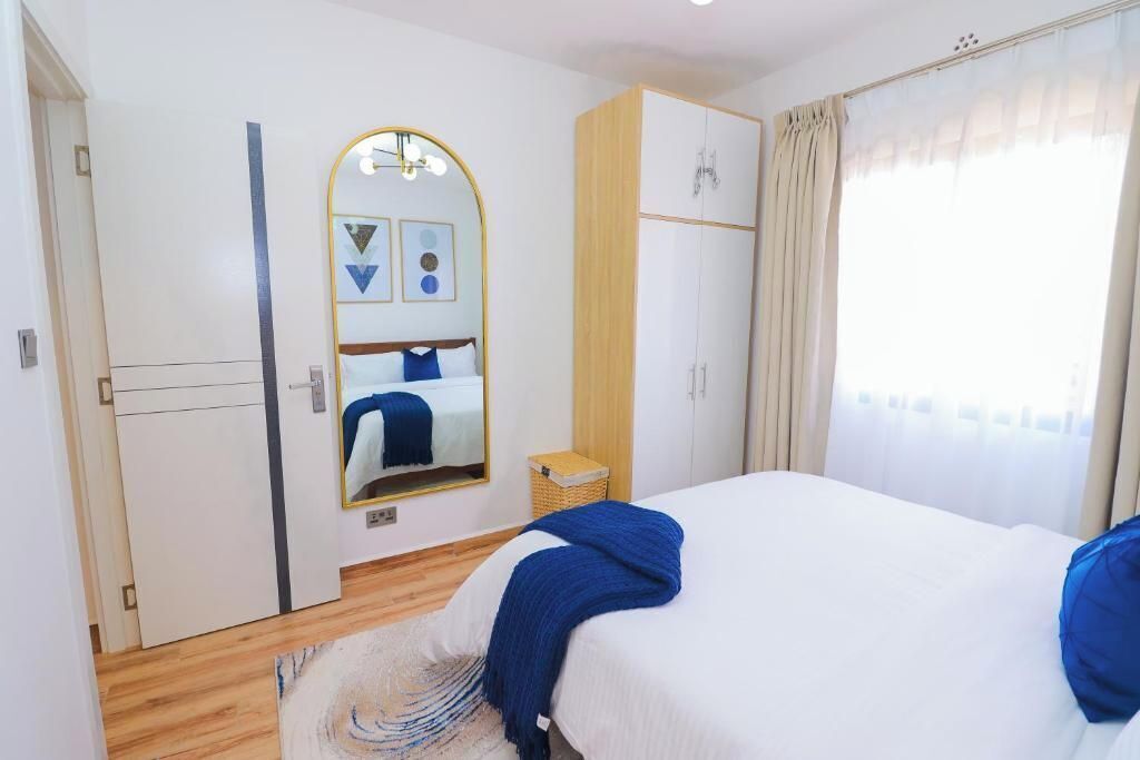 2 quartos, ferros/tábuas de passar roupa, acesso à internet