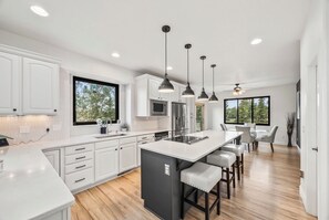 微波炉、烤箱、炉灶、洗碗机