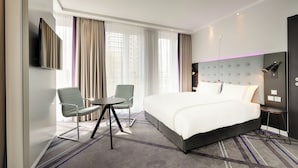 Double Room, Roll-in Shower