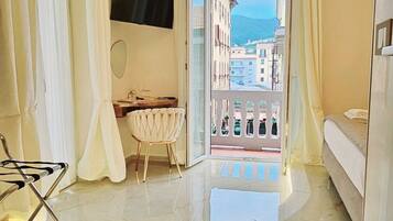 Luxury Double Room, Balcony, City View | Free WiFi
