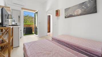 1 habitación, wifi y ropa de cama