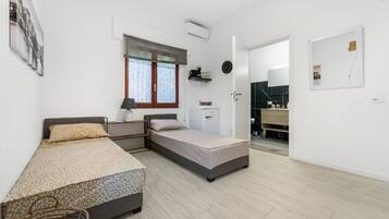 1 habitación, wifi y ropa de cama