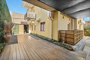 Property grounds - Apartment 'Nr 1' with Shared Pool, Wi-Fi and Air Conditioning (Pula)