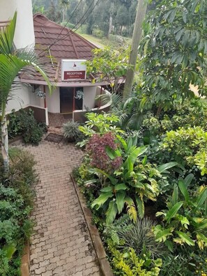Garden - ENZOGU GARDENS RESIDENCY HOTEL (Mbale)