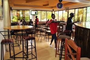 Restaurant - ENZOGU GARDENS RESIDENCY HOTEL (Mbale)