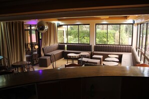 Lounge - ENZOGU GARDENS RESIDENCY HOTEL (Mbale)