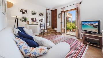 5 slaapkamers, een strijkplank/strijkijzer, wifi, beddengoed