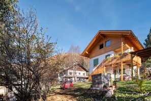 Exterior - Holiday Home 'Ciasa La Cate' with Mountain View, Private Terrace and Wi-Fi (Predazzo)