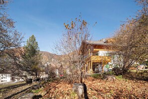 Property grounds - Holiday Home 'Ciasa La Cate' with Mountain View, Private Terrace and Wi-Fi (Predazzo)