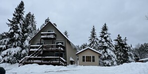 Exterior - The Windsong Lodge #4 (Bessemer)