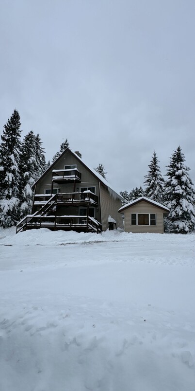 The Windsong Lodge #4