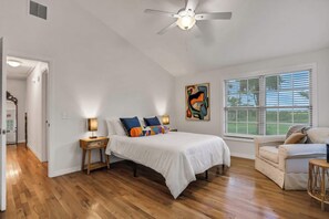 2 bedrooms, desk, iron/ironing board, travel crib