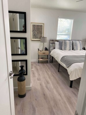 2 bedrooms, iron/ironing board, travel cot, WiFi