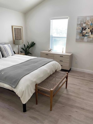 2 bedrooms, iron/ironing board, travel cot, WiFi